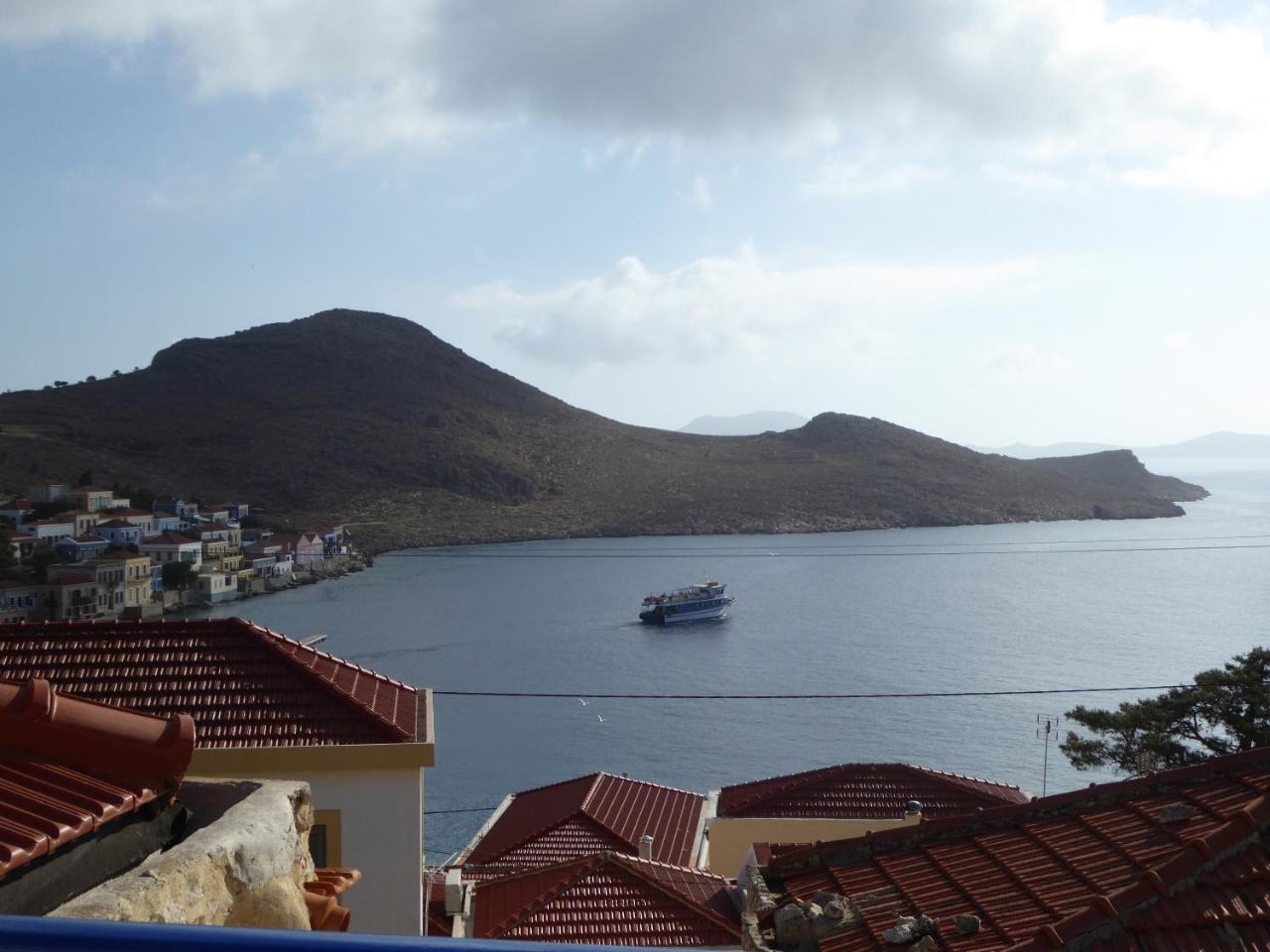 Villa Yorgos Chalki Town Exterior photo